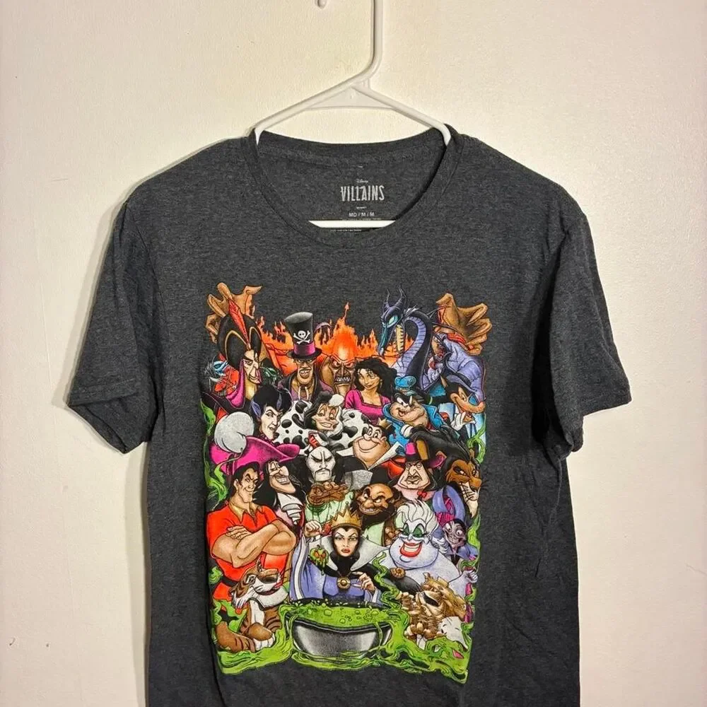 Disney Men's Grey and Black T-shirt